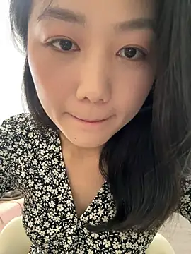 Snapshot of Shanshan_1267 chatting on 05/27/26, 02:19 Shanshan 1267 online show from 05/27/26, 02:19