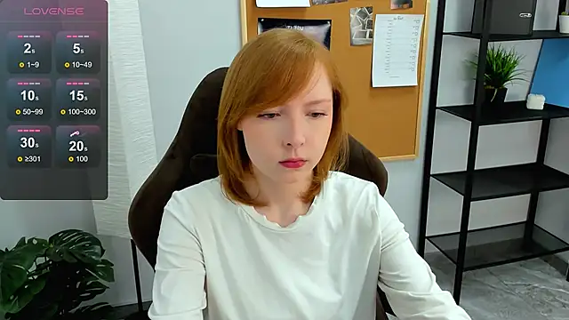 CherryCrushLove online show from 05/12/26, 05:37
