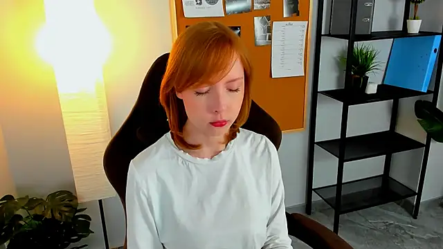 CherryCrushLove online show from 05/07/26, 06:06