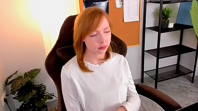 CherryCrushLove online show from 05/03/26, 06:07