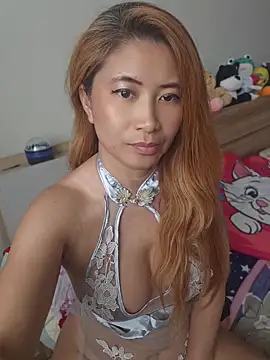 Snapshot of XRasee chatting on 05/29/26, 04:18 XRasee online show from 05/29/26, 04:18