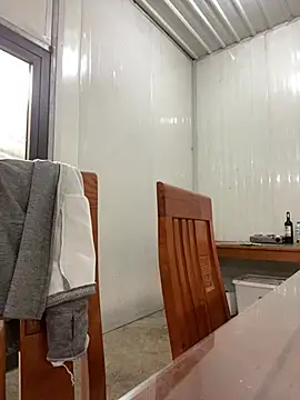 Snapshot of Elisa-a chatting on 04/07/26, 09:33 Elisa-a online show from 04/07/26, 09:33