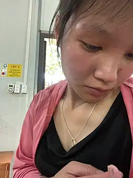 Snapshot of Elisa-a chatting on 04/06/26, 09:32 Elisa-a online show from 04/06/26, 09:32