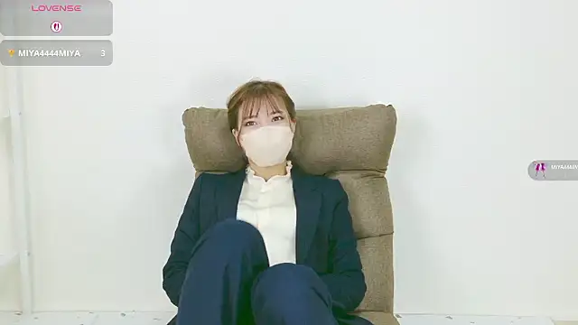 MISOSIRURICE online show from 06/03/26, 04:12
