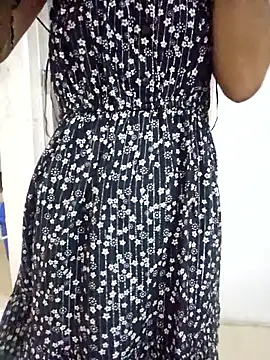 Snapshot of unique_sexy11 chatting on 04/06/26, 09:43 unique sexy11 online show from 04/06/26, 09:43