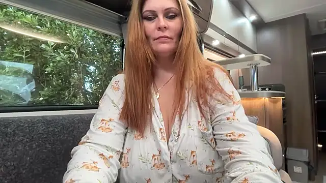 BustySwingingSlut online show from 05/02/26, 08:30