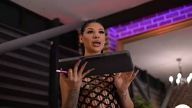 SpicyLeyla online show from 04/03/26, 06:03