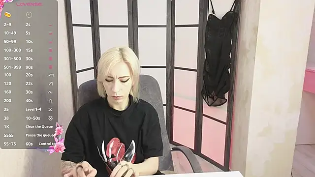 Black Orchides online show from 04/23/26, 08:21