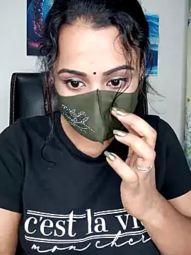 Snapshot of Neha-06 chatting on 04/07/26, 08:10 Neha-06 online show from 04/07/26, 08:10