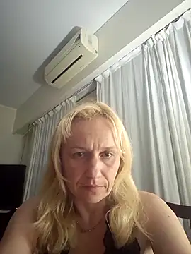 RinaSunX online show from 04/21/26, 02:14