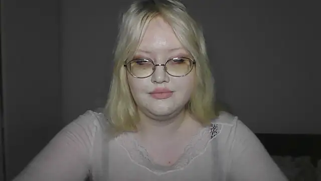 Elayne Sweet online show from 05/17/26, 06:02