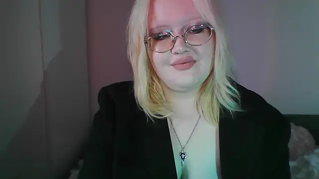 Elayne Sweet online show from 04/14/26, 08:08