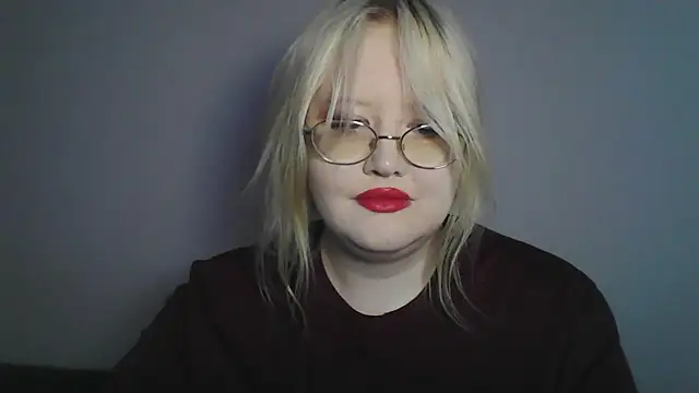 Snapshot of Elayne_Sweet chatting on 06/27/26, 06:08 Elayne Sweet online show from 06/27/26, 06:08