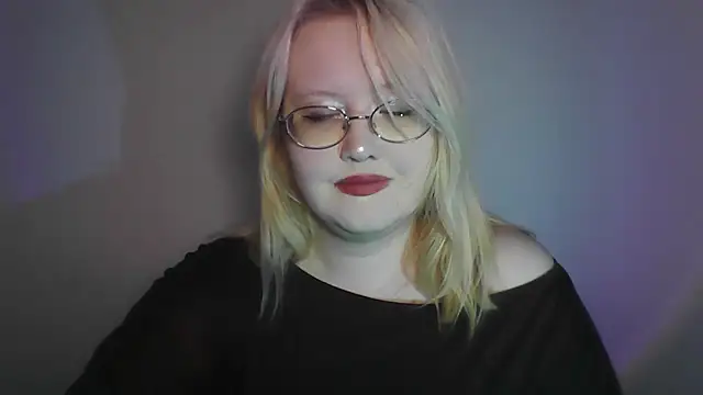 Snapshot of Elayne_Sweet chatting on 07/14/26, 06:07 Elayne Sweet online show from 07/14/26, 06:07