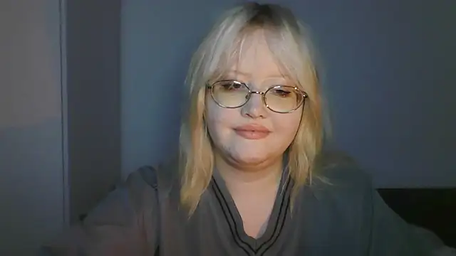 Snapshot of Elayne_Sweet chatting on 06/05/26, 06:07 Elayne Sweet online show from 06/05/26, 06:07