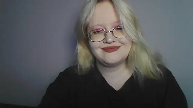 Snapshot of Elayne_Sweet chatting on 06/24/26, 06:01 Elayne Sweet online show from 06/24/26, 06:01