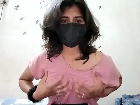 rubisassy14 online show from 04/05/26, 10:22