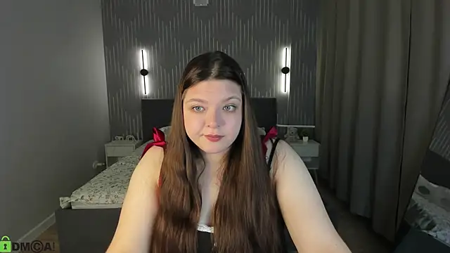 Evelyne Loo online show from 04/11/26, 01:02