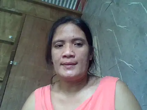 Snapshot of PinayZaira chatting on 06/11/26, 03:14 PinayZaira online show from 06/11/26, 03:14