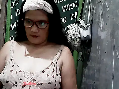 PinayZaira online show from 04/13/26, 10:08