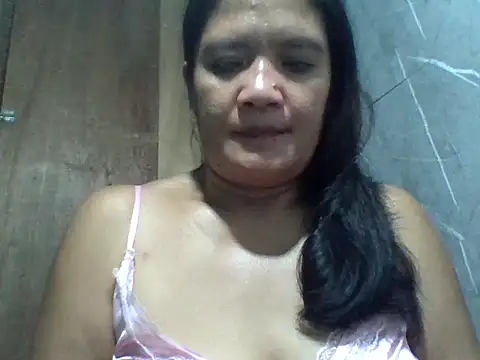 Snapshot of PinayZaira chatting on 07/12/26, 04:52 PinayZaira online show from 07/12/26, 04:52