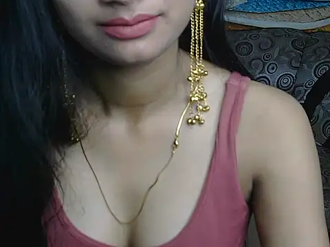 Snapshot of avni222 chatting on 04/05/26, 05:25 avni222 online show from 04/05/26, 05:25