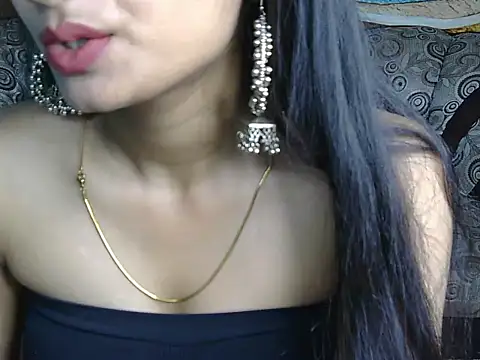 Snapshot of avni222 chatting on 04/04/26, 05:14 avni222 online show from 04/04/26, 05:14