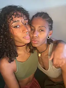 Sun lynx Love online show from 05/06/26, 10:36