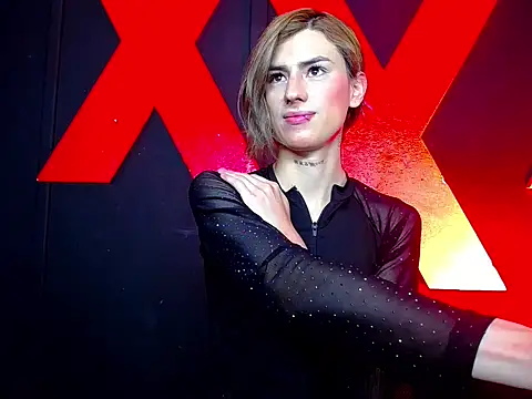 Snapshot of AlanFox1 chatting on 04/05/26, 01:18 AlanFox1 online show from 04/05/26, 01:18