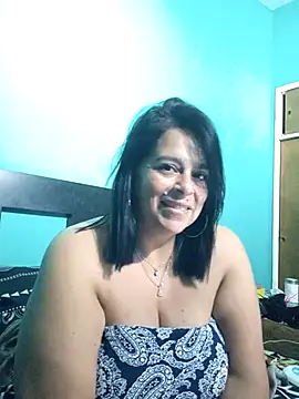 Snapshot of lucianamorocha chatting on 05/04/26, 11:46 lucianamorocha online show from 05/04/26, 11:46