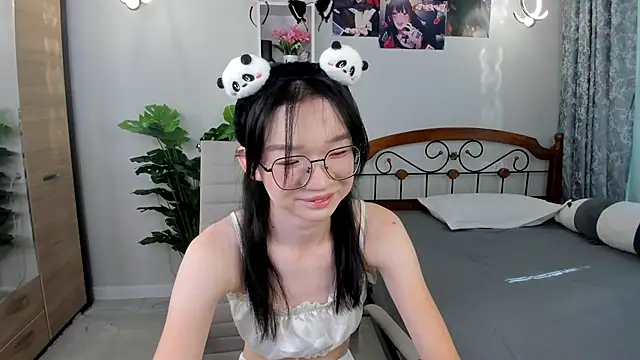 syuri sun online show from 07/11/26, 11:21