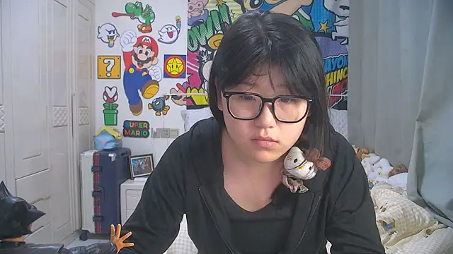 Snapshot of mianmian-666 chatting on 04/12/26, 11:02 mianmian-666 online show from 04/12/26, 11:02