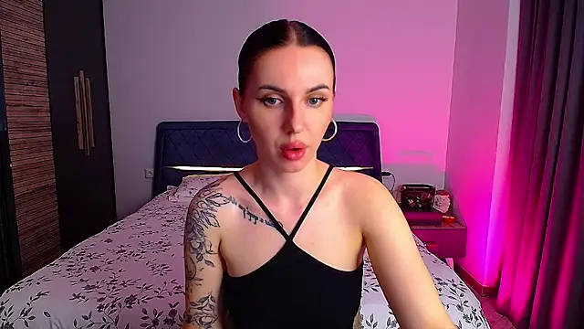 Sour Berry  online show from 04/03/26, 04:46