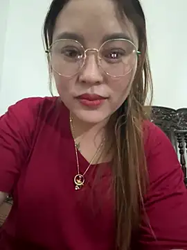 Snapshot of Lina-Naughty chatting on 04/23/26, 12:29 Lina-Naughty online show from 04/23/26, 12:29