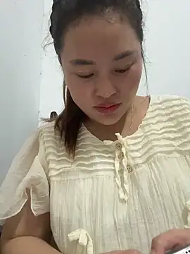 Snapshot of Lina-Naughty chatting on 05/10/26, 05:48 Lina-Naughty online show from 05/10/26, 05:48