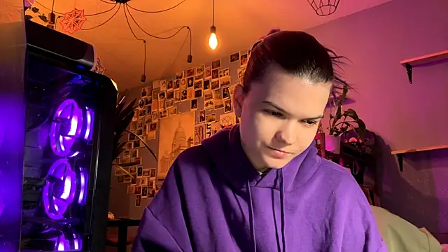 Snapshot of DarylLarrow chatting on 04/02/26, 06:14 DarylLarrow online show from 04/02/26, 06:14