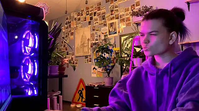 Snapshot of DarylLarrow chatting on 04/01/26, 06:16 DarylLarrow online show from 04/01/26, 06:16