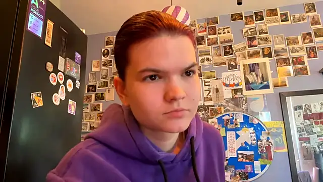 Snapshot of DarylLarrow chatting on 04/09/26, 06:19 DarylLarrow online show from 04/09/26, 06:19