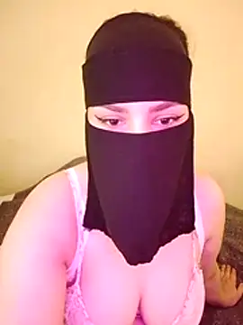 Queen Lola online show from 05/05/26, 02:31