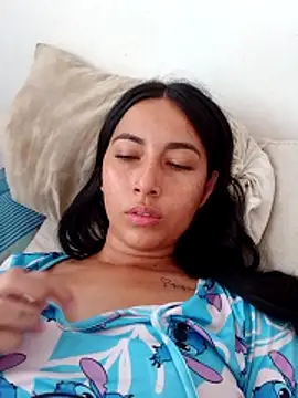 Snapshot of Ann_Houston chatting on 04/04/26, 08:37 Ann Houston online show from 04/04/26, 08:37