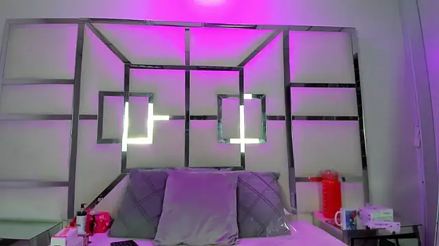 AntonelaBlaze online show from 04/22/26, 03:46