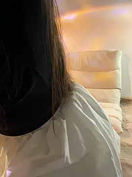 Xiaoyunduo1 online show from 05/14/26, 12:02