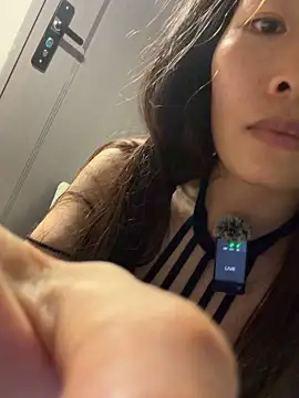 Xiaoyunduo1 online show from 05/20/26, 07:27