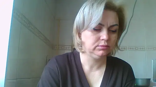 SylvieGold453 online show from 04/02/26, 06:53