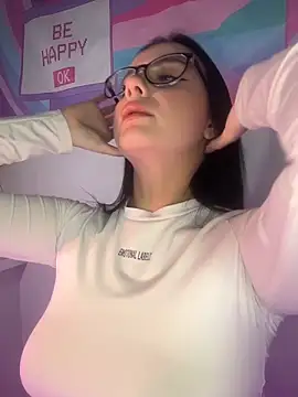 Snapshot of L0LA_XO chatting on 04/05/26, 05:30 L0LA XO online show from 04/05/26, 05:30