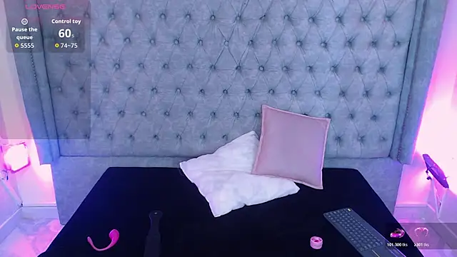 Gyal Smith online show from 04/22/26, 03:57