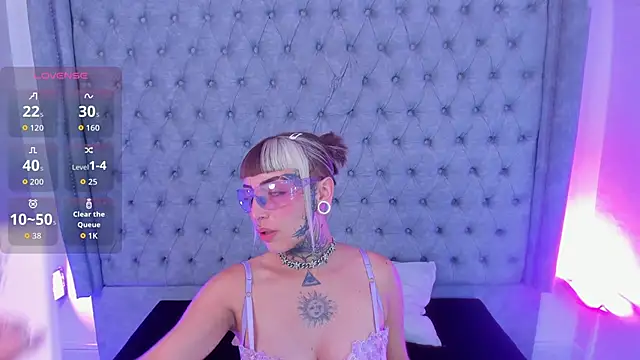 Gyal Smith online show from 05/25/26, 03:50