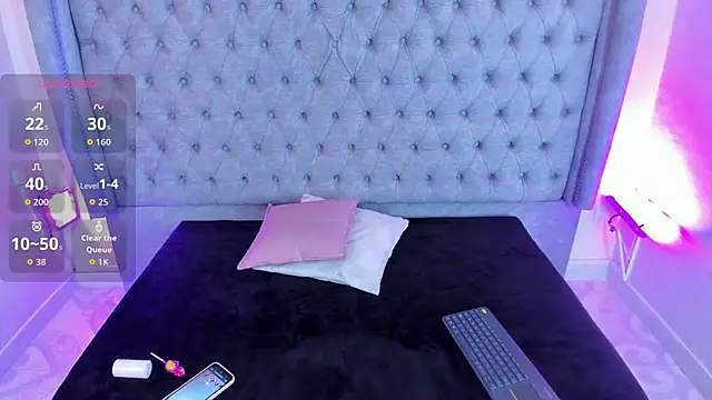 Gyal Smith online show from 05/13/26, 03:02