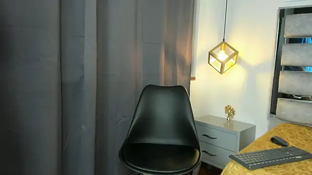 Alantaylorr  online show from 07/05/26, 03:44