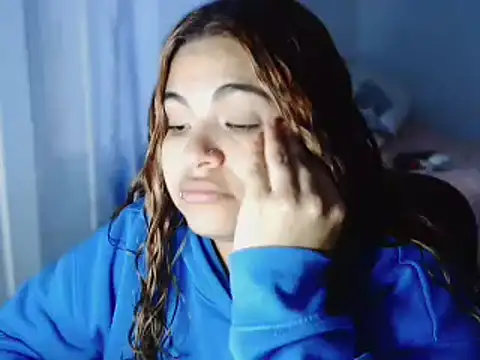 Snapshot of HannyKooper chatting on 04/14/26, 05:29 HannyKooper online show from 04/14/26, 05:29